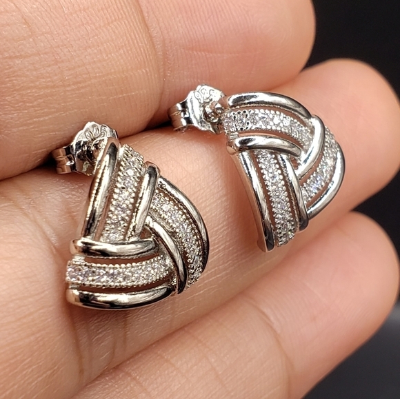 Sterling Silver S925 Triangle Knot Stud Earrings Classic Femenine Glam - Picture 4 of 5